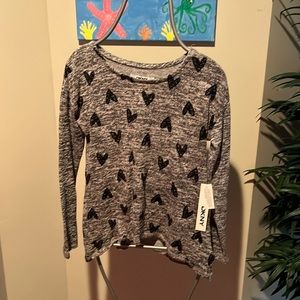 DKNY NWT black and white heart sweater